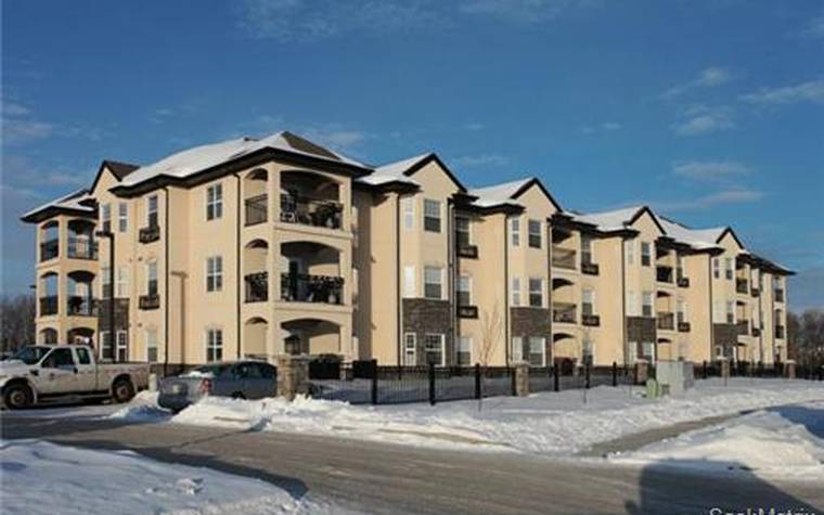 302C - 415 Hunter Road